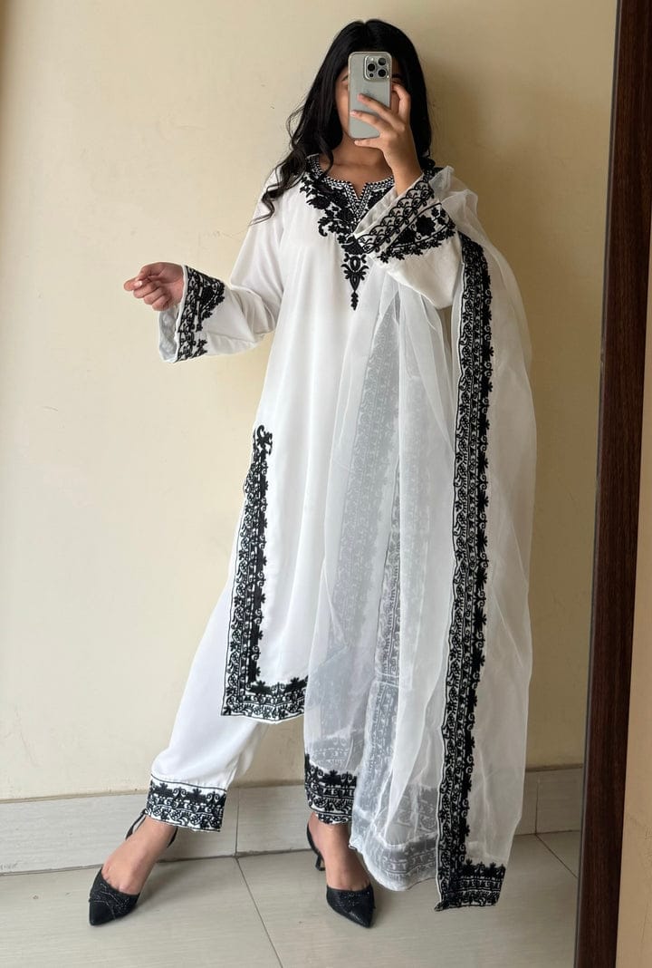 Elegant White Embroidered Formal Wedding 3-Pieces