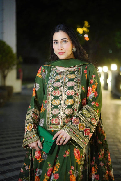 ANEELA’S EMBROIDERED Stuff Doria Lawn - 3 PC